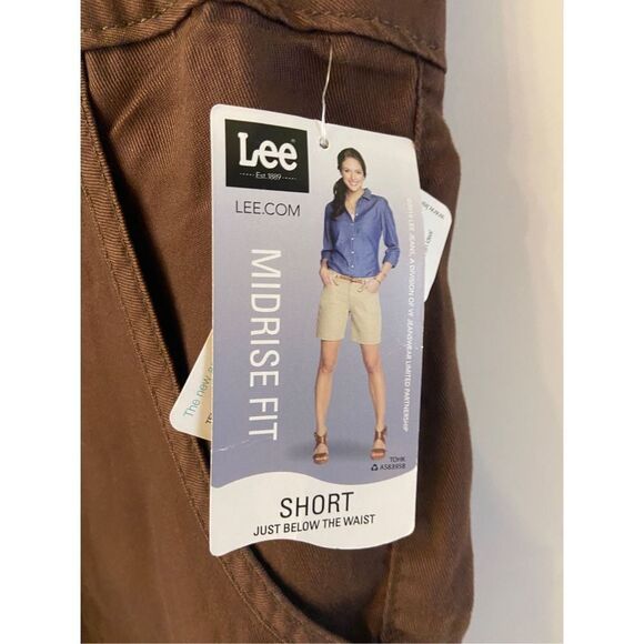 Lee midrise Chateau shorts size 16m brown 110% Lyocell New $44 rn#130273 - Picture 4 of 7